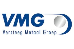 Logo of VMG Versteeg Metaal Groep with blue text and a stylized metallic circle enclosed by a blue curved line to the right of the letters.